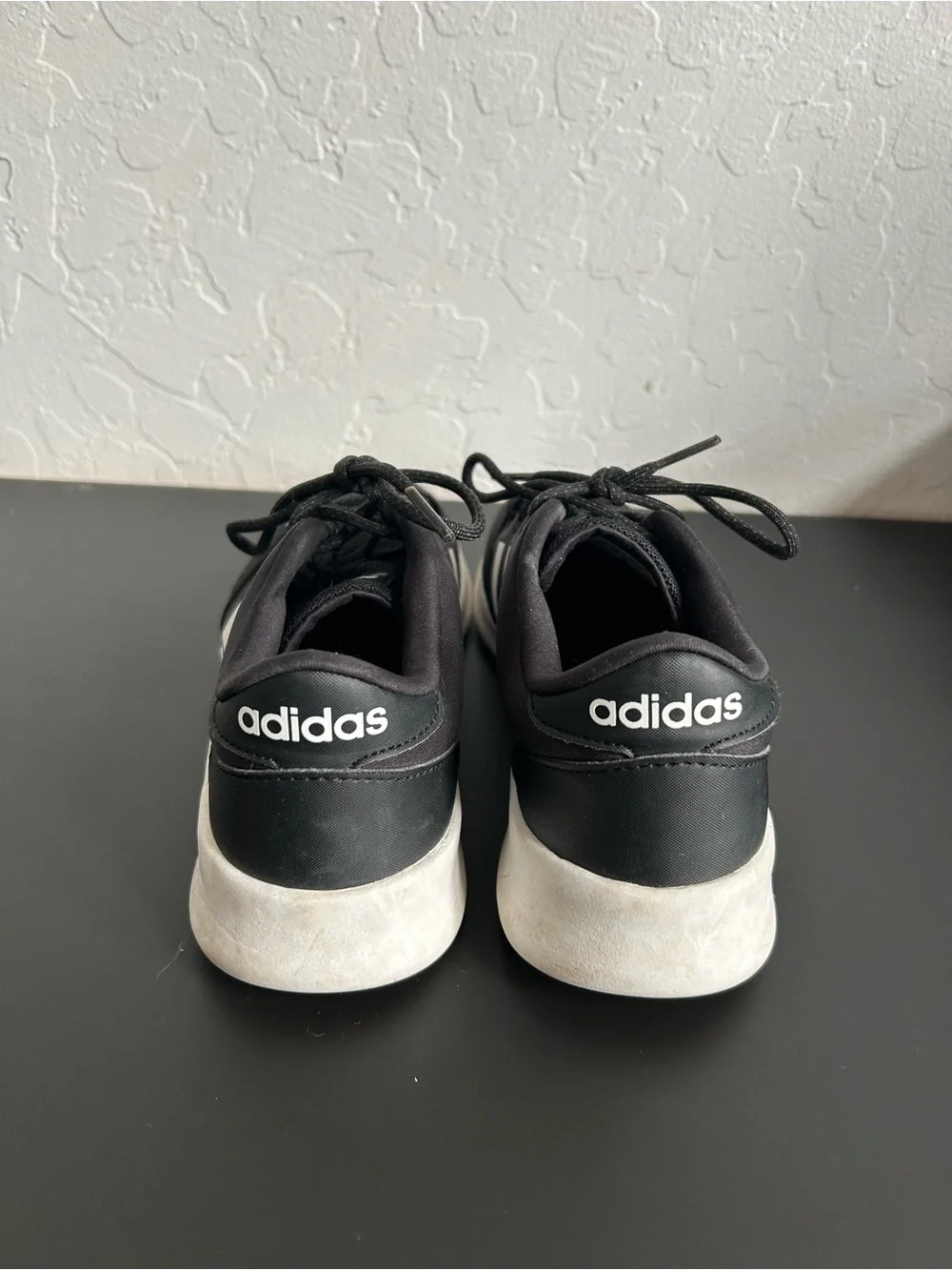 Adidas Women’s Size 6 1/2 Black and White Gym/Casual Cloudfoam Sneakers
